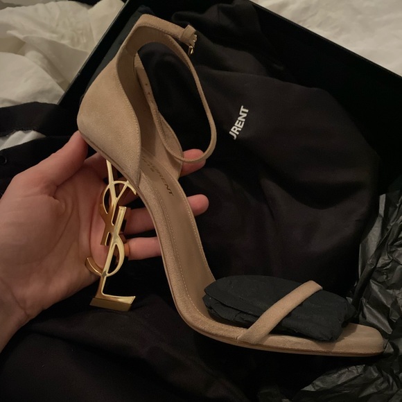 Never worn Saint Laurent opyum Suede Sandals with metal YSL 110